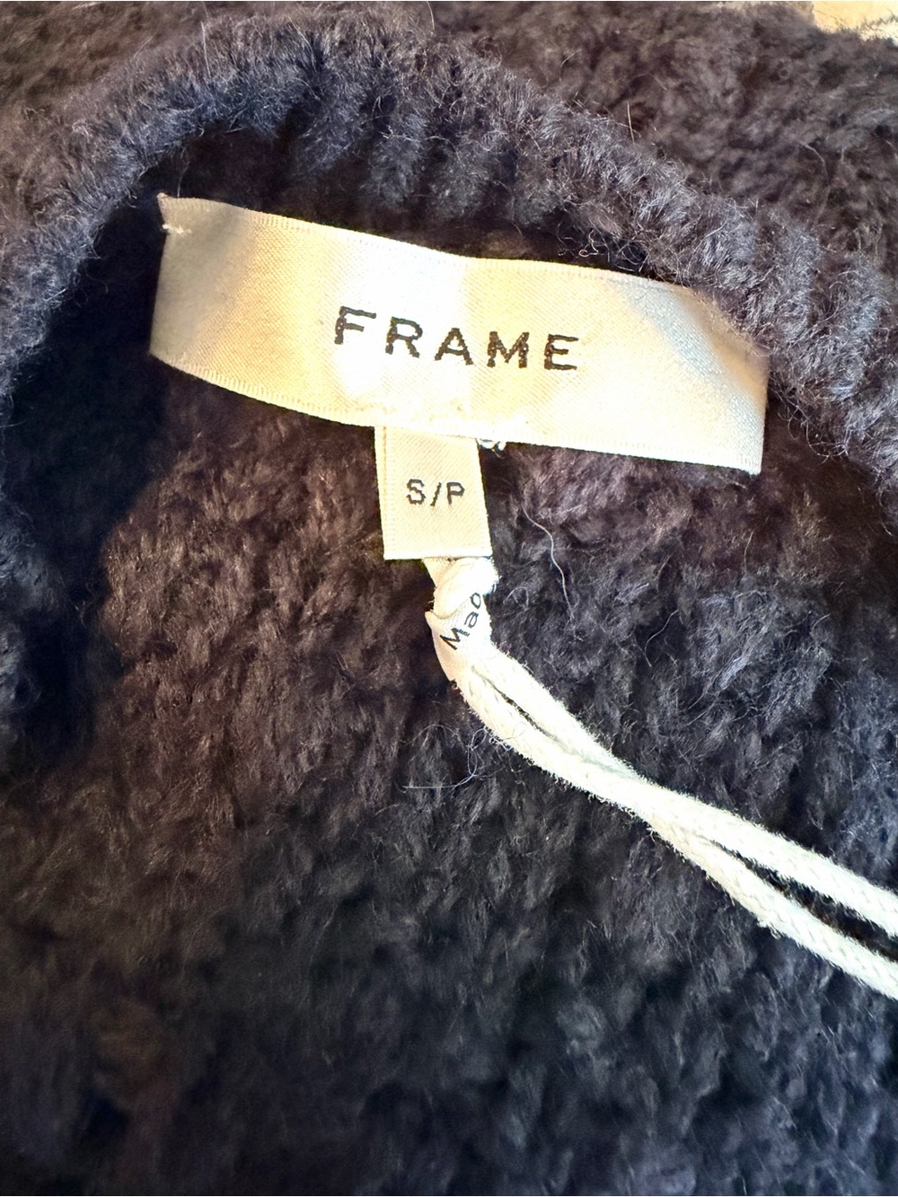 Frame Navy Alpaca Wool Cable-Knit Sweater Gold Button Detail Small NWT $398 MSRP - Picture 14 of 14